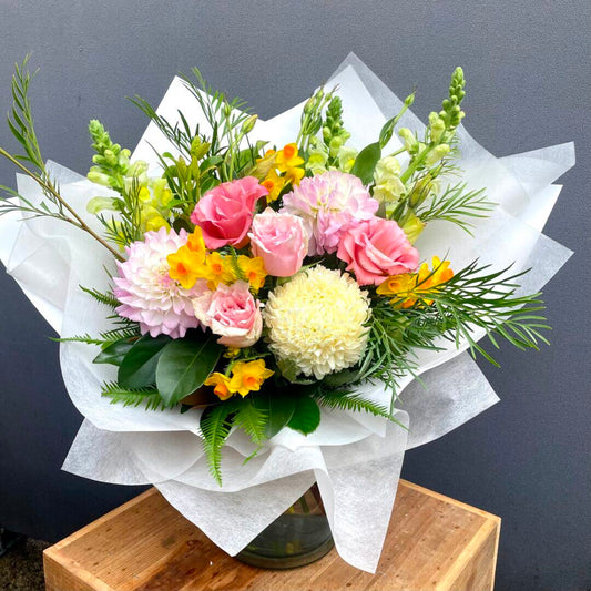 Graduation Bouquet – Pastel