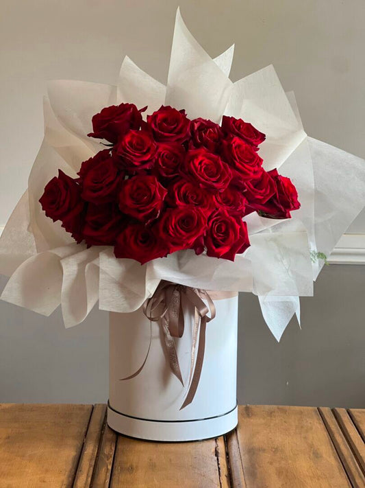 Premium Hatbox of Roses